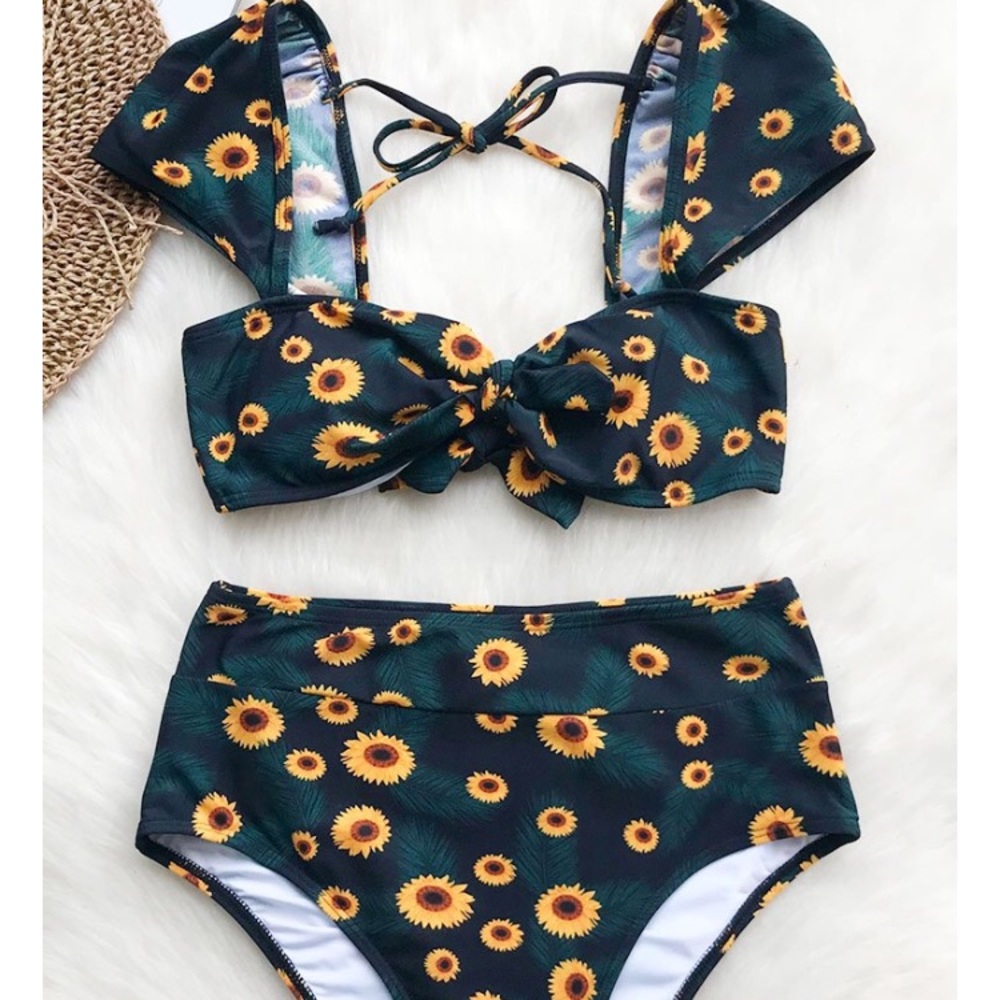 High Waisted 2-Piece Swimsuit